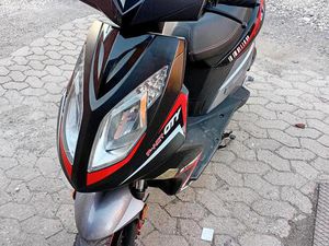 KEEWAY F-ACT CITY 49 CCM MOFA ROLLER/ROLLER