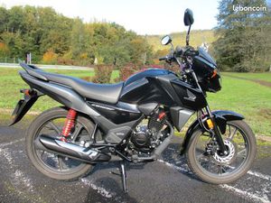 HONDA CB125F COMME NEUVE SOUS GARANTIE CONSTRUCTEUR > 2027