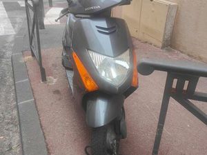 HONDA LEAD SCV 100 - CT OK - PRÊT À ROULER