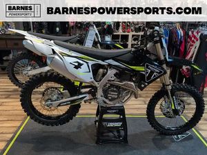 2025 TRIUMPH TF 450-RC EDITION JET BLACKPURE WHITE