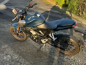 CB125R