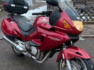 HONDA DEAUVILLE 650 NT