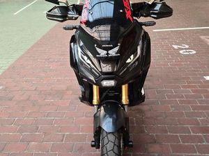 BONJOUR JE VEND LE XADV 750