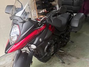 MOTO SUZUKI V STROM 650 BRIDÉE