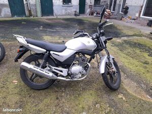 MOTO YAMAHA YBR 125