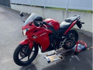 HONDA CBR 125 R