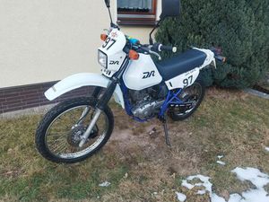 SUZUKI DR 125 SE