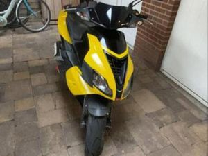 APRILIA SR50 FACTORY 2007 - 2 TAKT — SCOOTERS | APRILIA — MARKTPLAATS