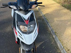 APRILIA SR MOTARD 2 TEMPS