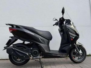 APRILIA SXR 50 45KM EINDJAAR DEAL — SCOOTERS | APRILIA — MARKTPLAATS
