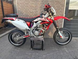 HONDA CRF450R SUPERMOTO OP KENTEKEN HM F 450 — MOTOREN | HONDA — MARKTPLAATS
