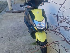 VENTE SCOOTER SYM TRÈS BON ÉTAT