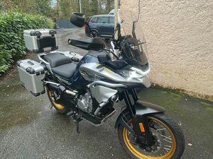 MOTO CF MOTO TOURING