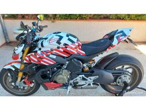 DUCATI STREETFIGHTER V4S