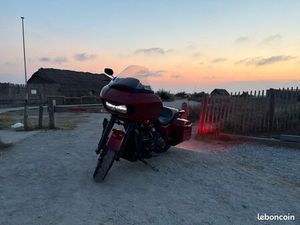 HARLEY DAVIDSON ROAD GLIDE