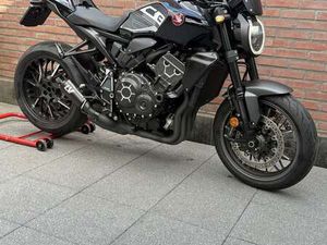 CB 1000 R BLACK EDITION FULL OPTION