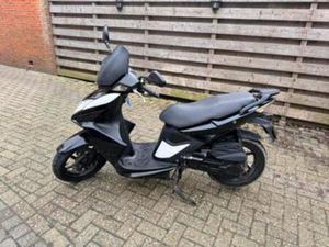 KYMCO SUPER 8 BROMSCOOTER GEEL KENTEKEN — SCOOTERS | KYMCO — MARKTPLAATS