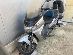 SUZUKI BURGMAN 250 →