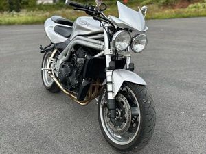 TRIUMPH SPEED TRIPLE