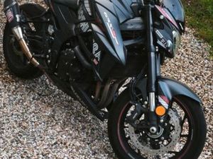 GSX S 750