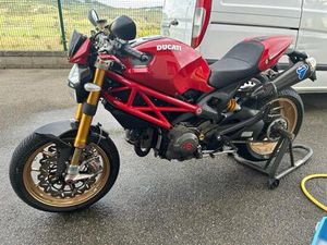 DUCATI - MONSTER 1100 S