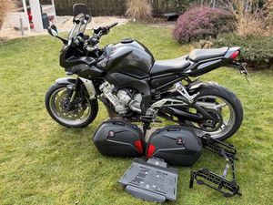 YAMAHA FZ1 FAZER (RN16), ABS, VIEL ZUBEHÖR