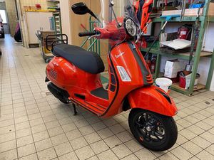 VESPA GTS SUPER SPORT 125