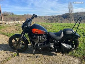 HARLEY DAVIDSON STREET BOB 114