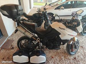 TRIUMPH TIGER 1050 ABS