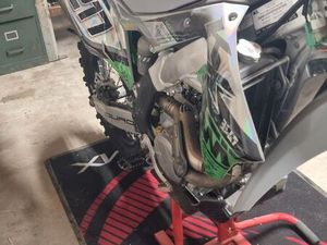 VEND KAWASAKI KXF 250 DE 2024