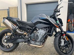 KTM 890 DUKE BLACK
