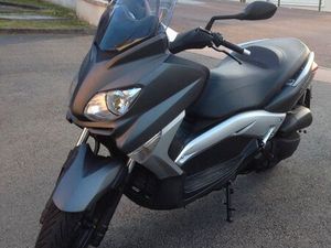 YAMAHA X-MAX