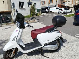 KYMCO LIKE II 125 – ÉTAT NEUF – 12 500 KM – CT OK
