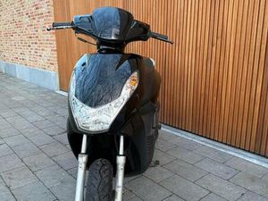 ② PEUGEOT KISBEE 4 TEMPS