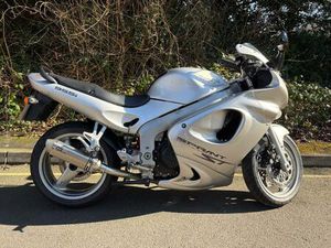 TRIUMPH SPRINT ST 955 955 CC