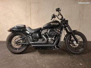 HARLEY-DAVIDSON SOFTAIL STREET BOB