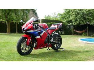 ② HONDA CBR600RR PC69 2025