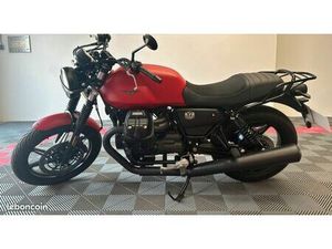 MOTO GUZZI V7 850