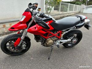 DUCATI HYPERMOTARD 1100