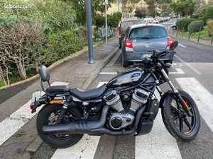 HARLEY DAVIDSON NIGHTSTER 975