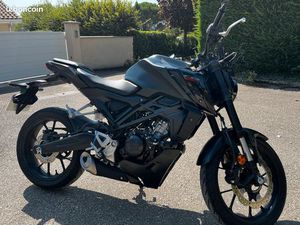 MOTO HONDA CB125 R FULL BLACK 2023