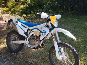 HUSQVARNA FE 450 HÉRITAGE PREMIÈRE MAIN