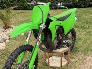MOTO KAWASAKI