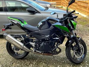 KAWASAKI Z400