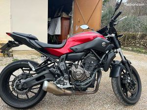 YAMAHA MT-07 2016