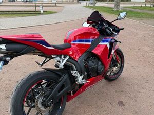 HONDA CBR600RR 2025 GARANTIE 6 ANS