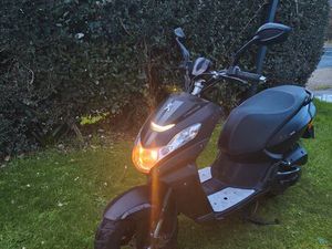 SCOOTER PEUGEOT KISBEE