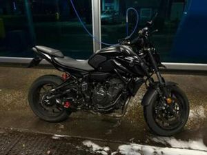 YAMAHA MT-07 2022 | 7.600KM | AKRAPOVIČ | A2 35KW | TOPSTAAT — MOTOREN | YAMAHA — MARKTPLAATS