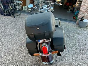 ② HARLEY DAVIDSON SOFTAIL DELUXE