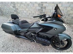 HONDA 1800 GOLDWING BAGGER DCT